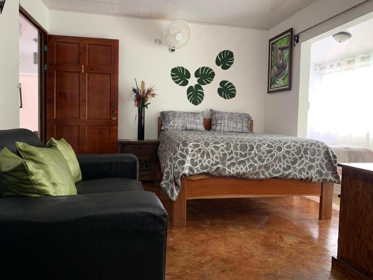A True B&B Quepos Luaran gambar